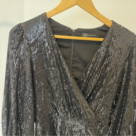 Dynamite sequin dress - Picture 2 of 2